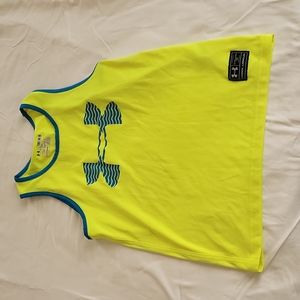 Under Armour Boys Tank Top Size M